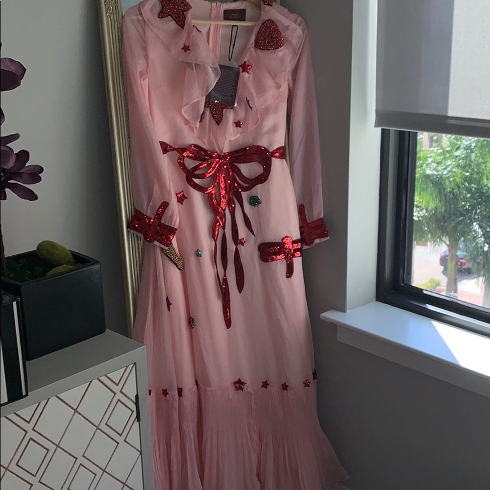 Chiffon Gucci style applique pink midi dress